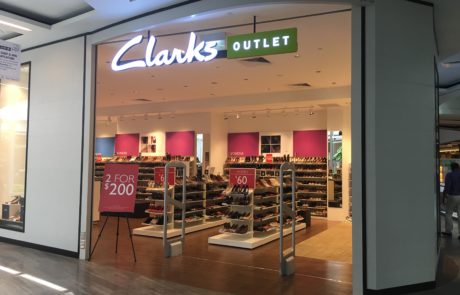 clarks outlet deals