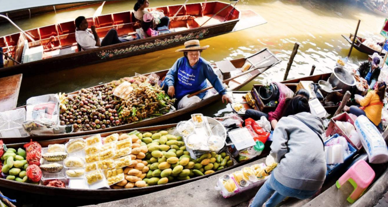 Bangkok Damnoen Saduak Floating Market & Grand Palace Half Day Trip